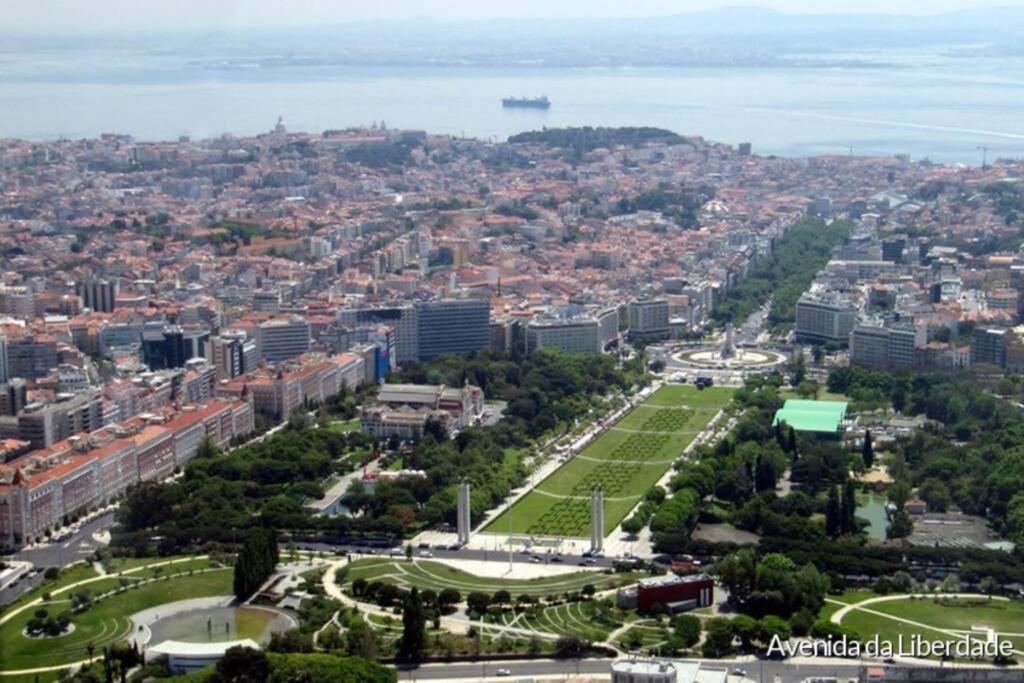 Av. Da Liberdade Comfortable Apt With Balcony Lisboa Dış mekan fotoğraf