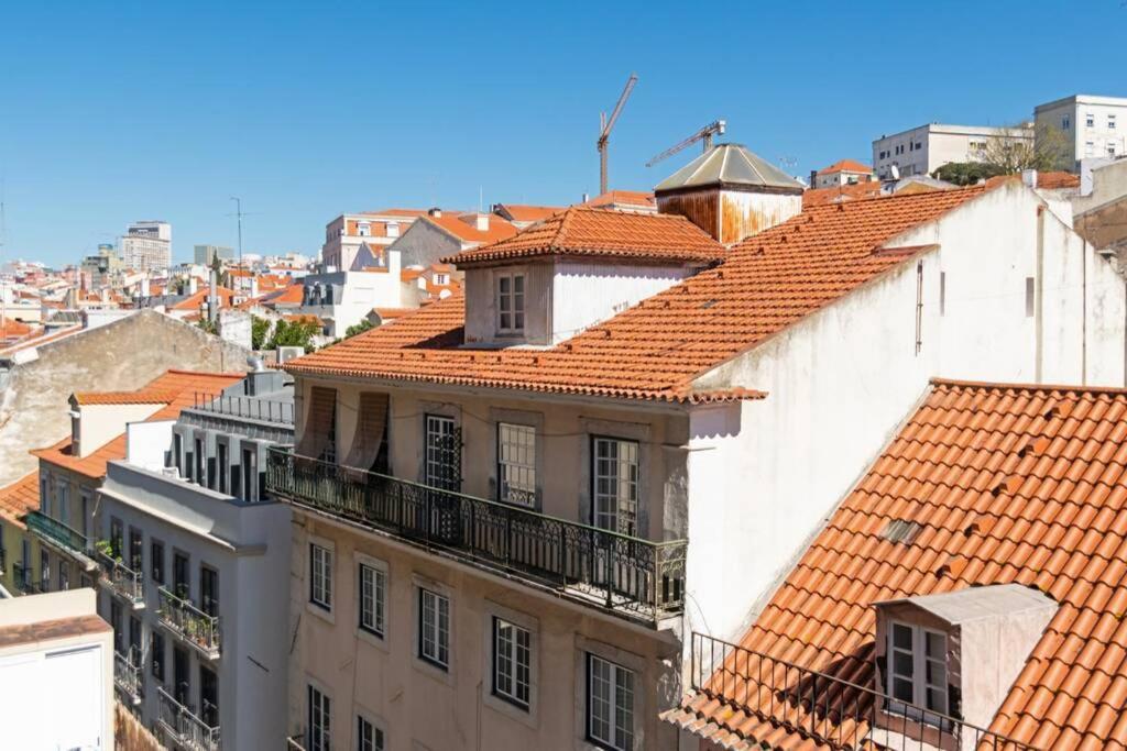 Av. Da Liberdade Comfortable Apt With Balcony Daire Lisboa Dış mekan fotoğraf