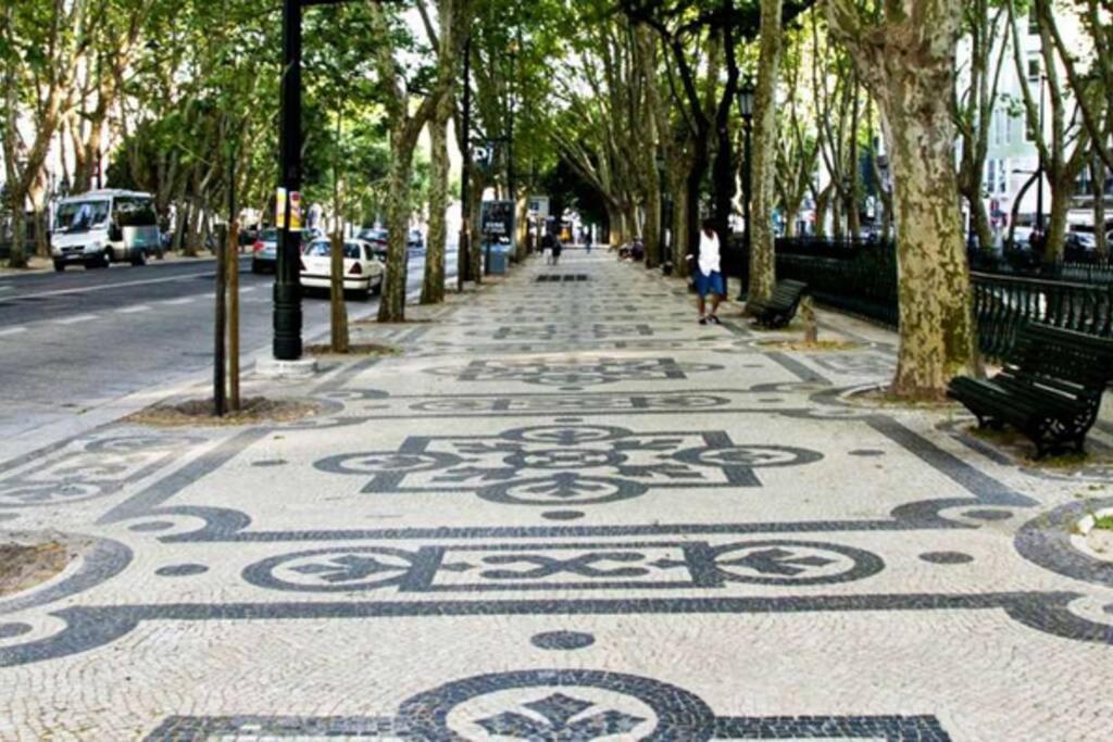 Av. Da Liberdade Comfortable Apt With Balcony Lisboa Dış mekan fotoğraf